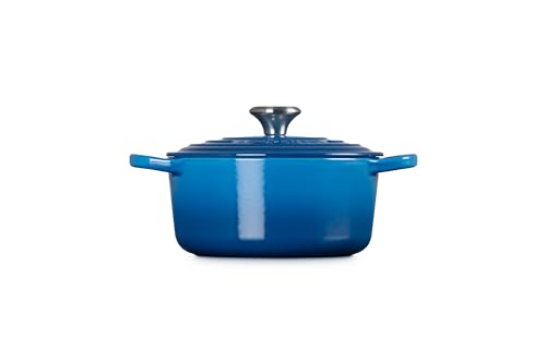Le Creuset Enameled Cast Iron Signature Round Dutch Oven, 7.25 qt., Caribbean