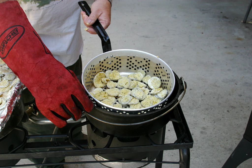 Seasoned Iron Camp Chef Cast Pot (Set)