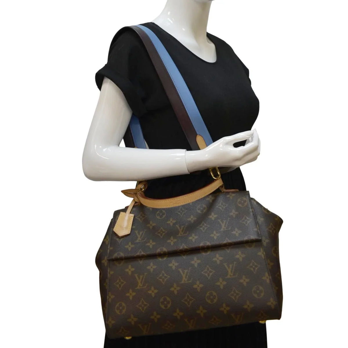 VUITTON MM Brown Bag Monogram Shoulder LOUIS Used Canvas Cluny