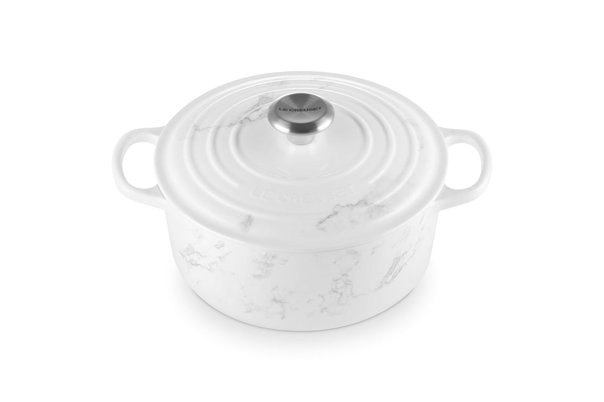 Le Creuset Enameled Cast Iron Signature Round Dutch Oven, 7.25 qt., Licorice