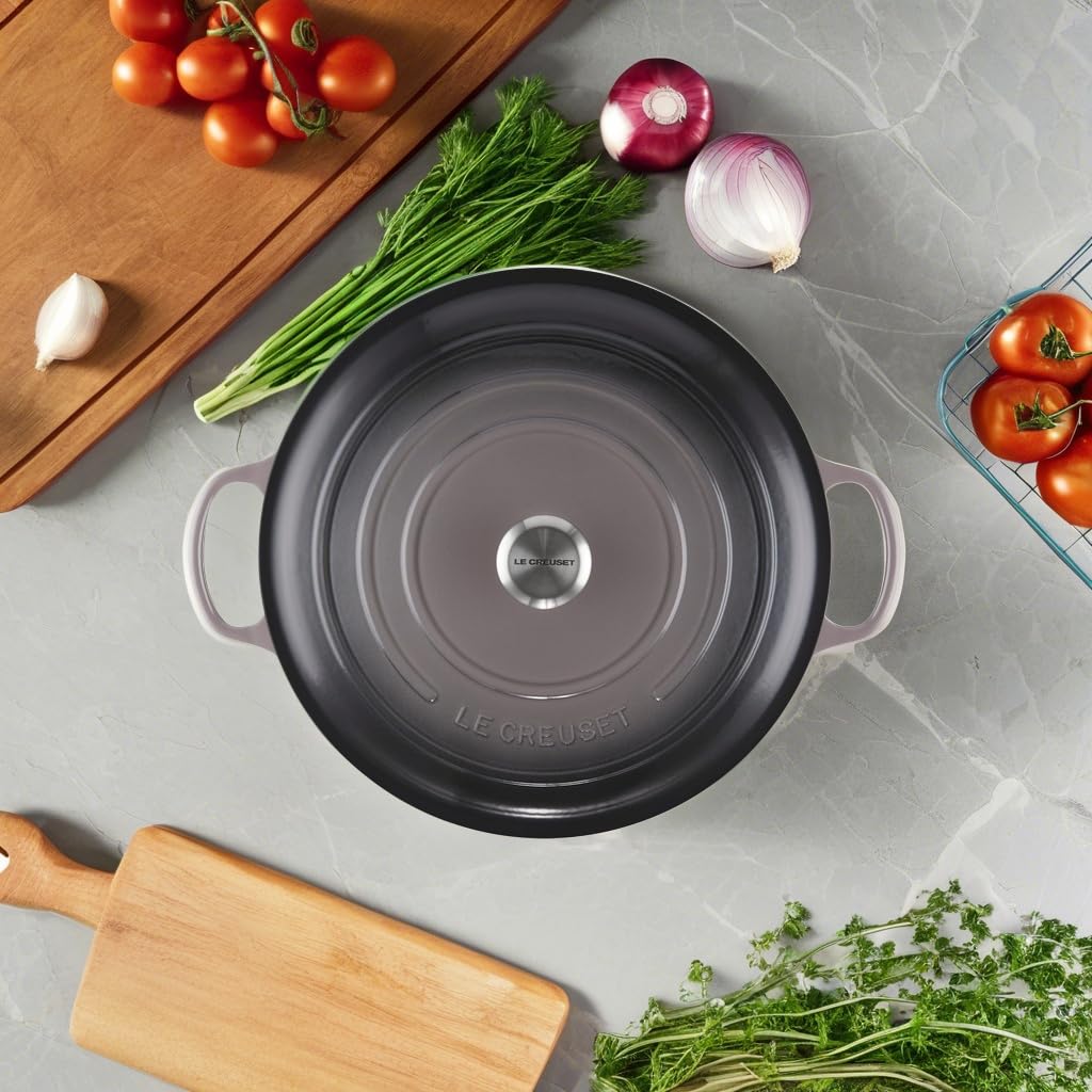 Le Creuset Enameled Cast Iron Signature Round Dutch Oven, 7.25 qt., Caribbean