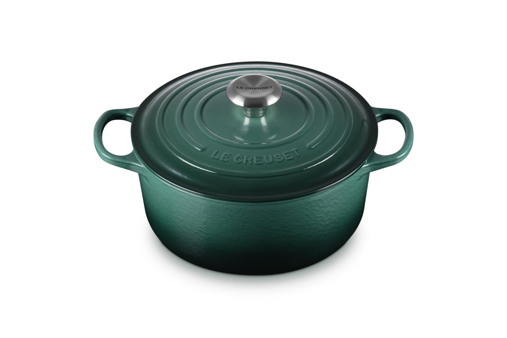 Le Creuset Enameled Cast Iron Signature Round Dutch Oven, 7.25 qt., Caribbean