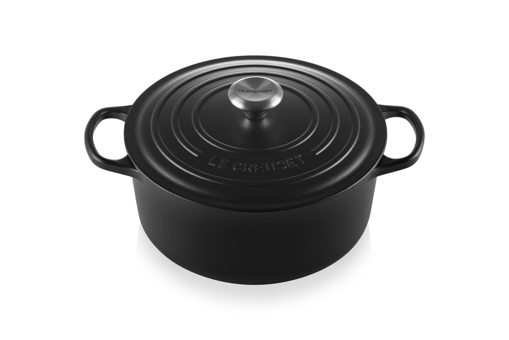 Le Creuset Enameled Cast Iron Signature Round Dutch Oven, 7.25 qt., Caribbean