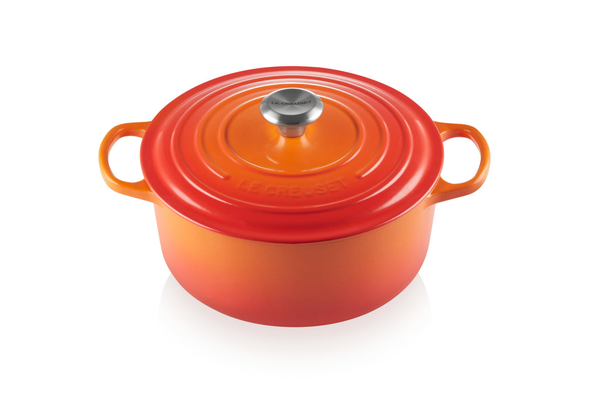 Le Creuset Enameled Cast Iron Signature Round Dutch Oven, 7.25 qt., Caribbean