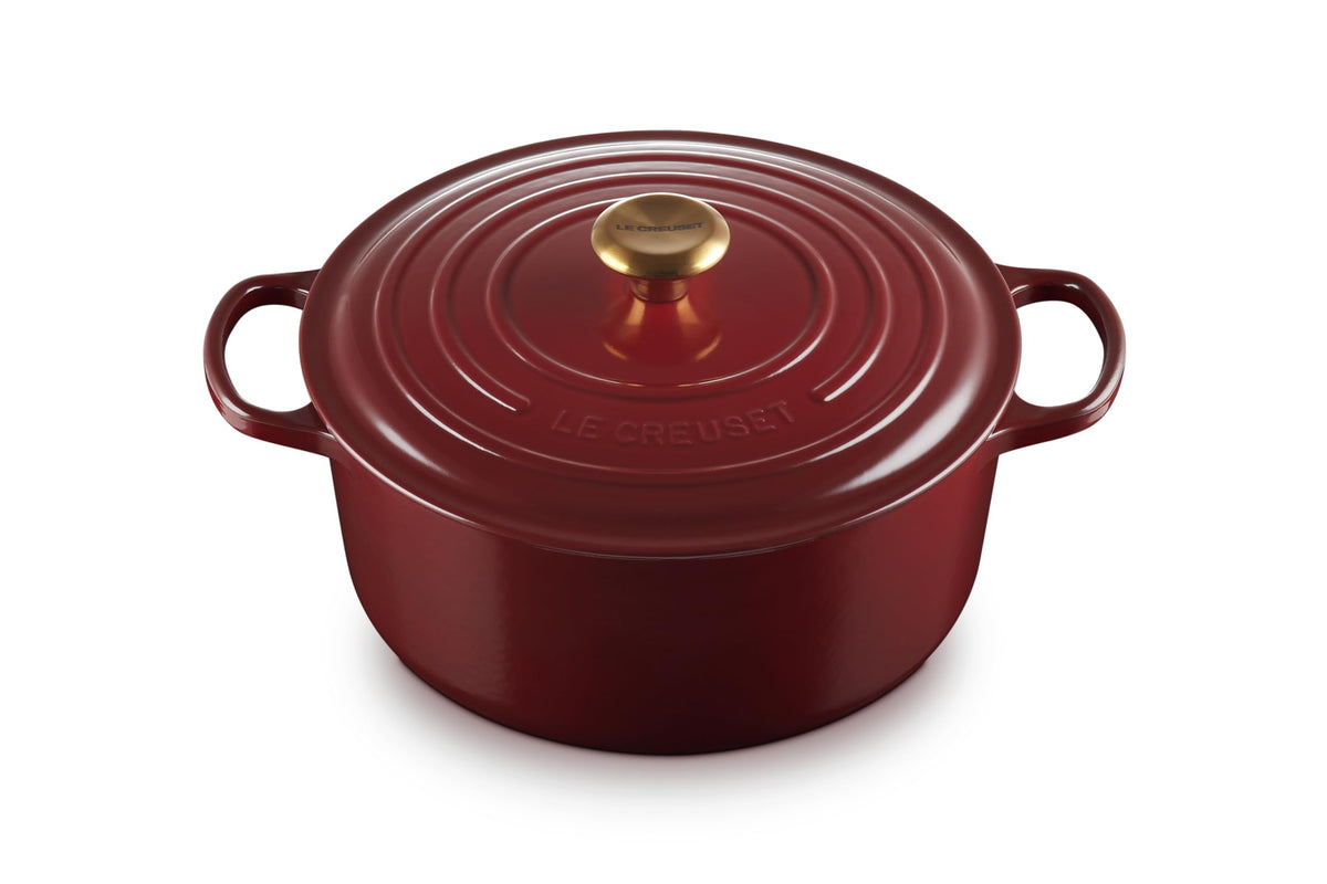 Le Creuset Enameled Cast Iron Signature Round Dutch Oven, 7.25 qt., Licorice