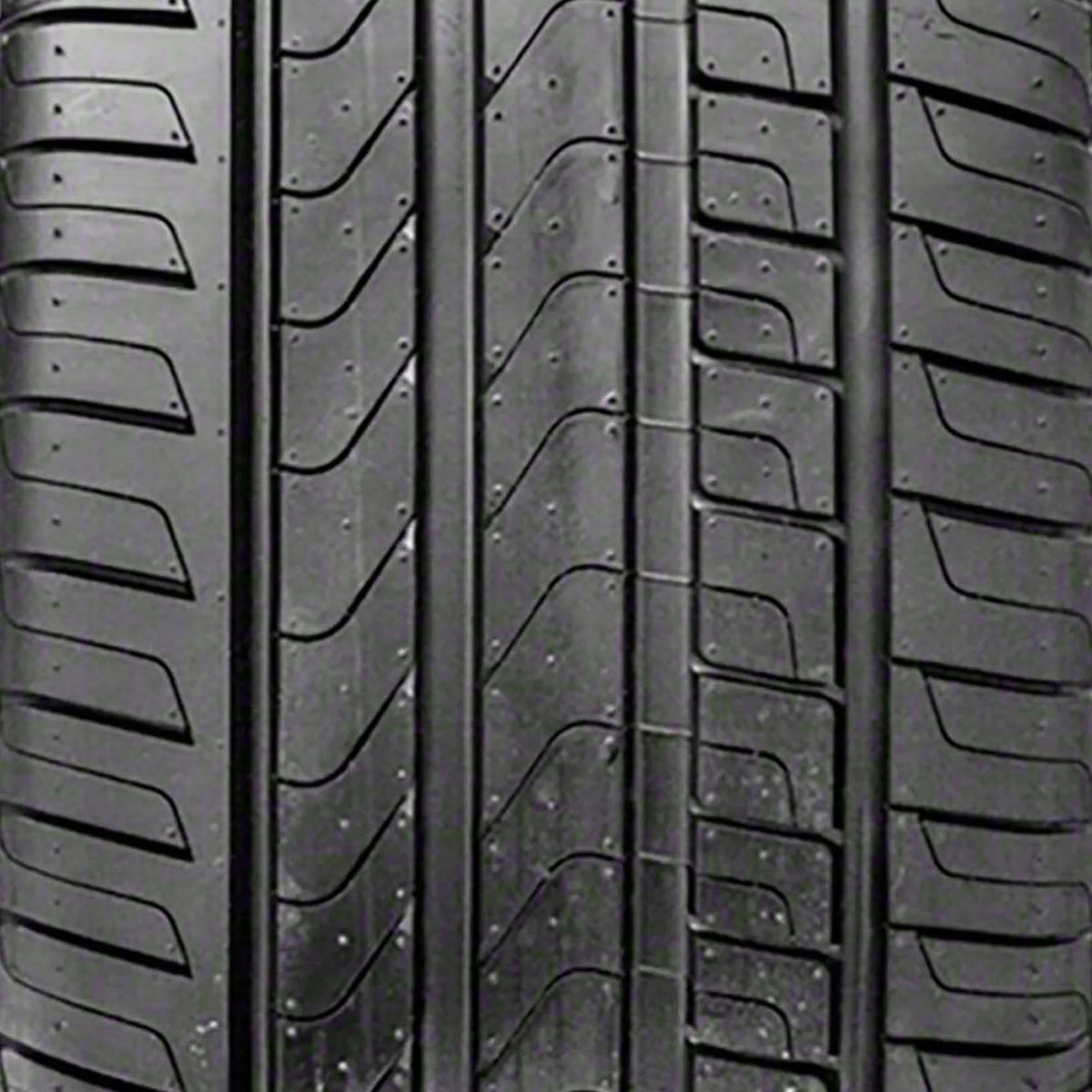 205/50R17 Nissan Pirelli Set Turbo, Nissan Sentra Fits: SR SR 89W 2 2017-19 Sentra P7 of Cinturato Tires 2013-16